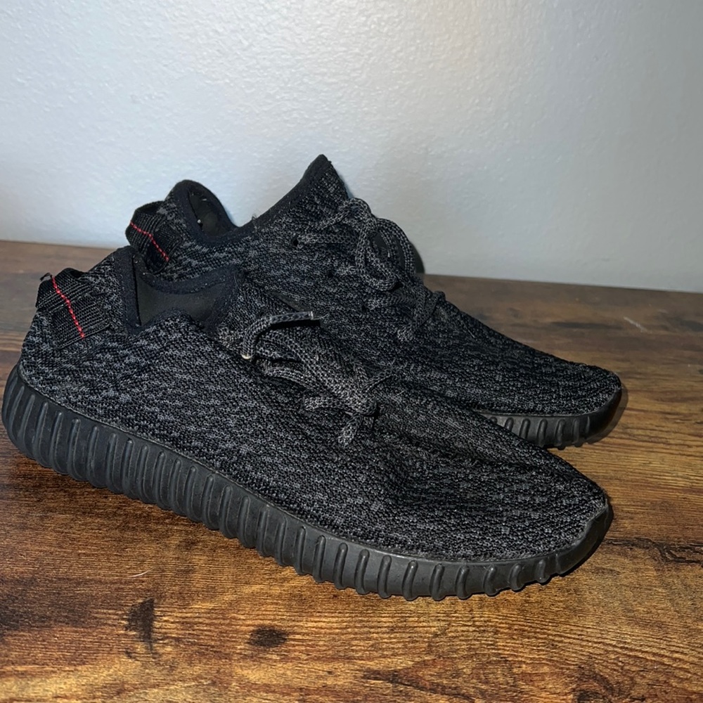 WMNS Yeezy 350 Pirate Black